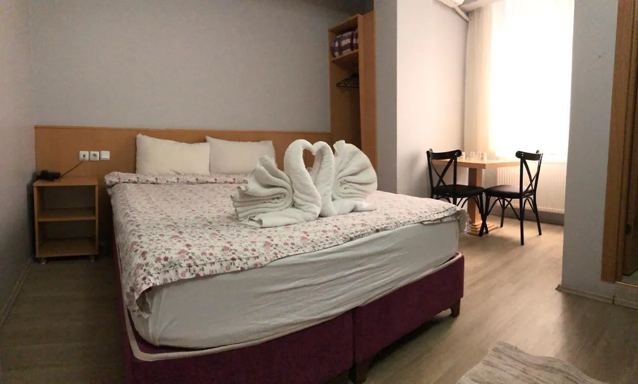 Hotel Oezsefa Istanbul