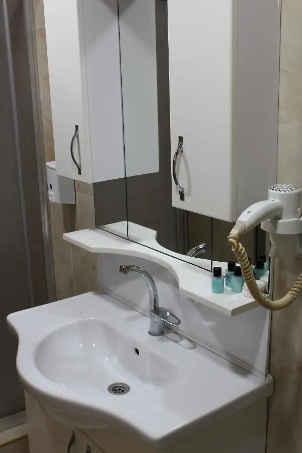 Hotel Oezsefa Istanbul