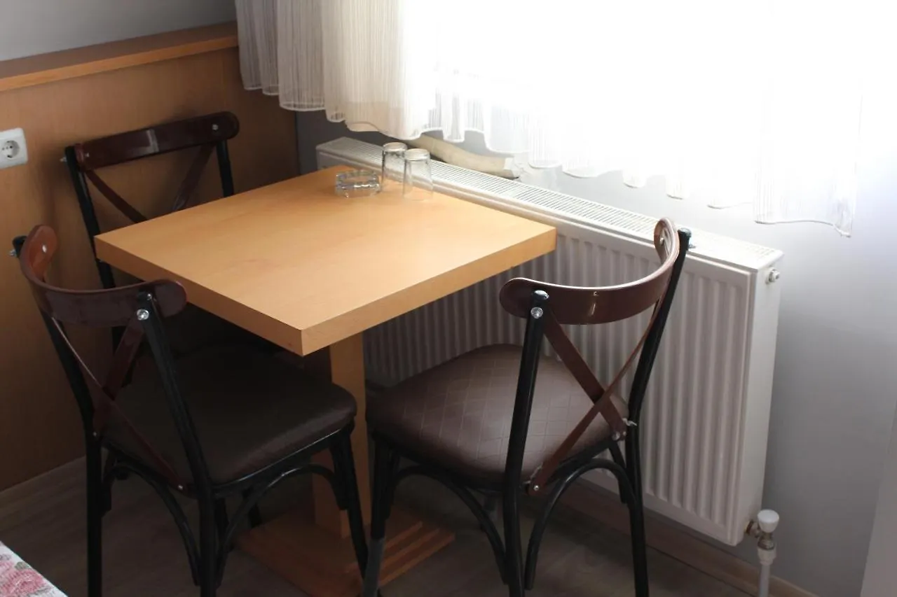 Hotel Oezsefa Istanbul