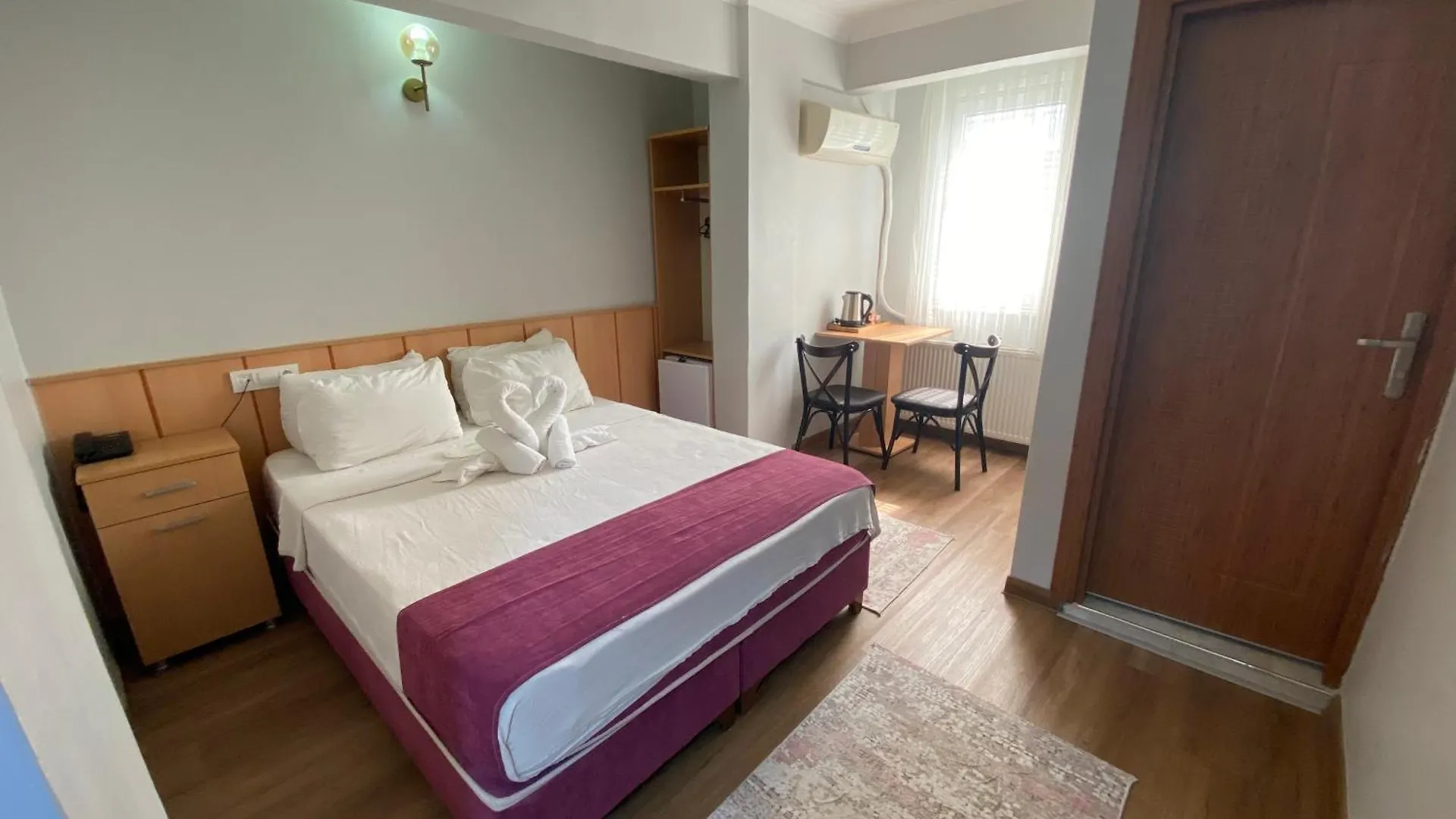 Hotel Oezsefa Istanbul