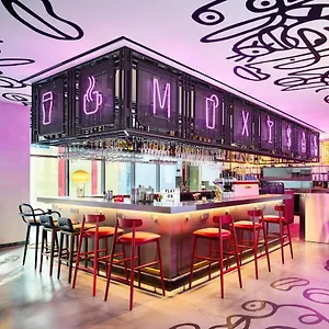 *** Отель Moxy Myeongdong Южная Корея